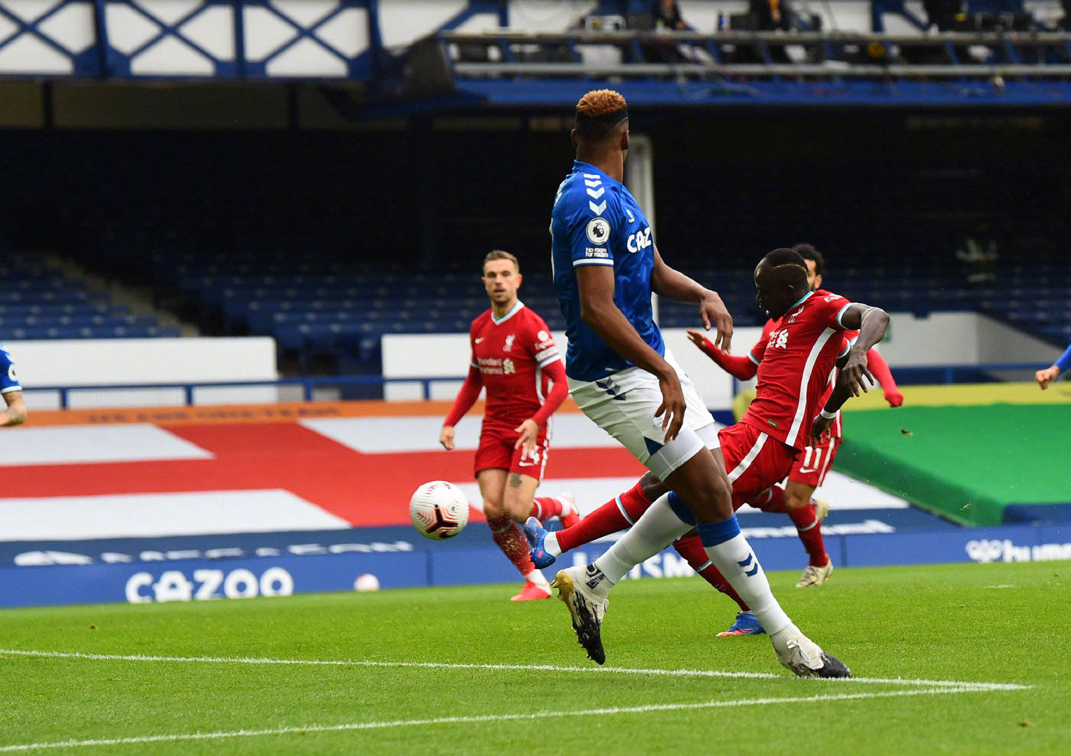 防线被彻底 防线被彻底